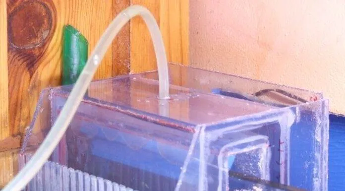 Fabrication d’un déversoir supplémentaire Mise en place dans le bac