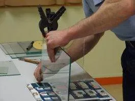 Fabriquer son aquarium en verre collé