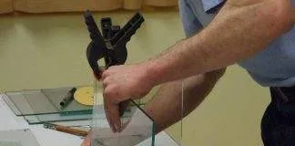 Fabriquer son aquarium en verre collé