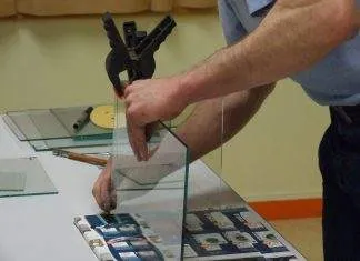 Fabriquer son aquarium en verre collé