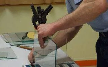 Fabriquer son aquarium en verre collé